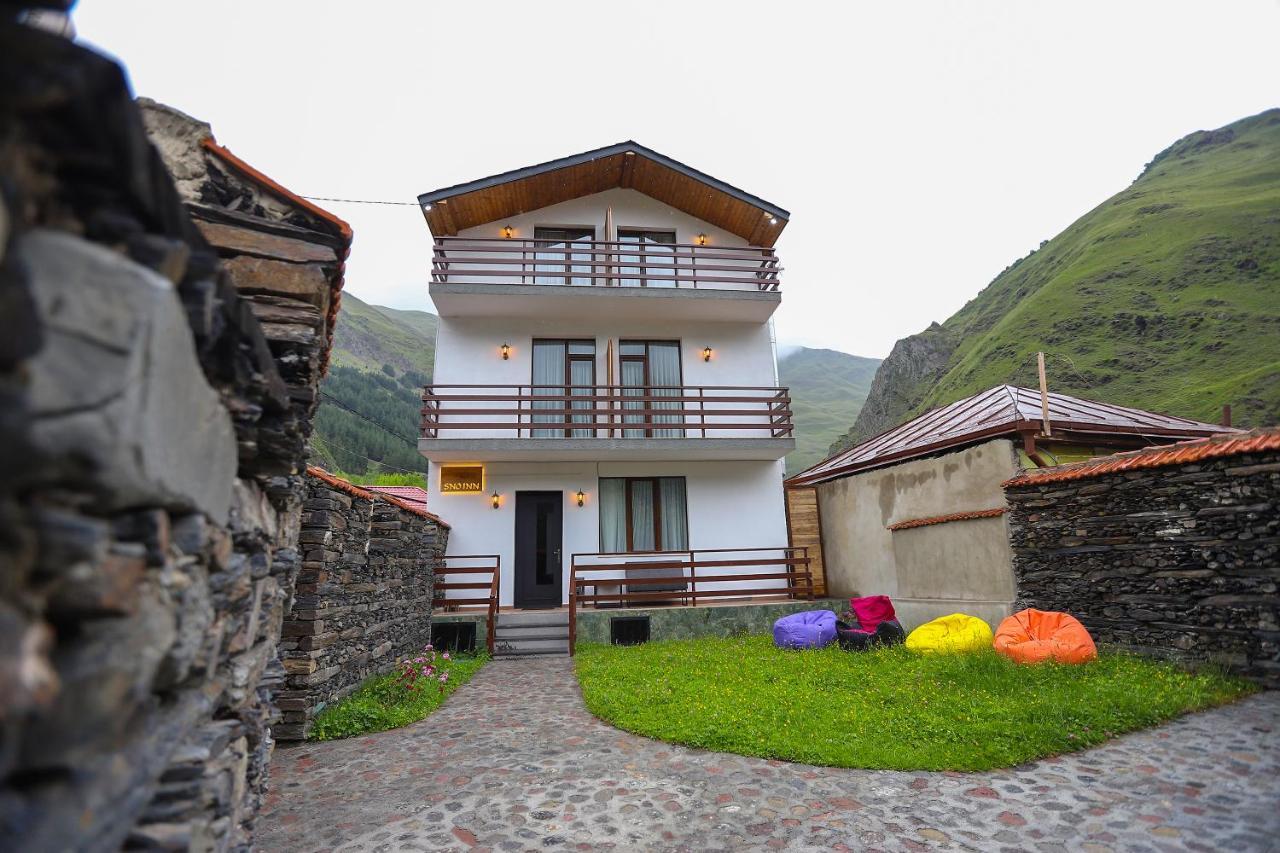 Sno Inn Kazbegi Exterior foto